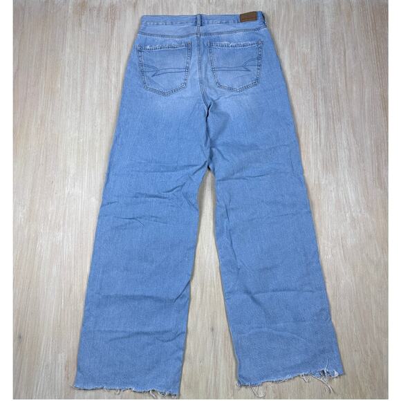 American Eagle Skater Jean Light Wash Denim Distressed Blowout Destroyed Jeans 4 - Picture 6 of 15